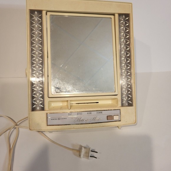 Makeup Vintage General Electric Lighted Makeup Mirror 2 Sided Four
